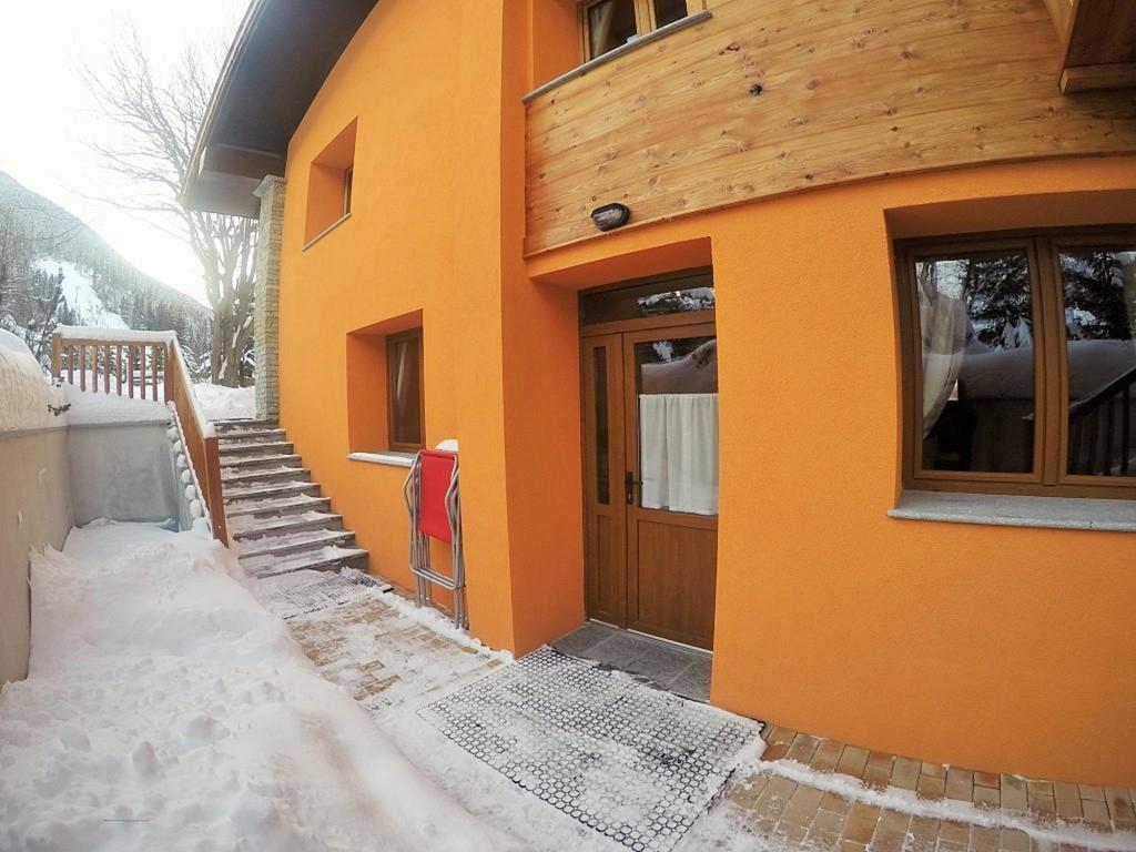 Chalet Alpina Hotel & Apartments La Thuile Exterior foto