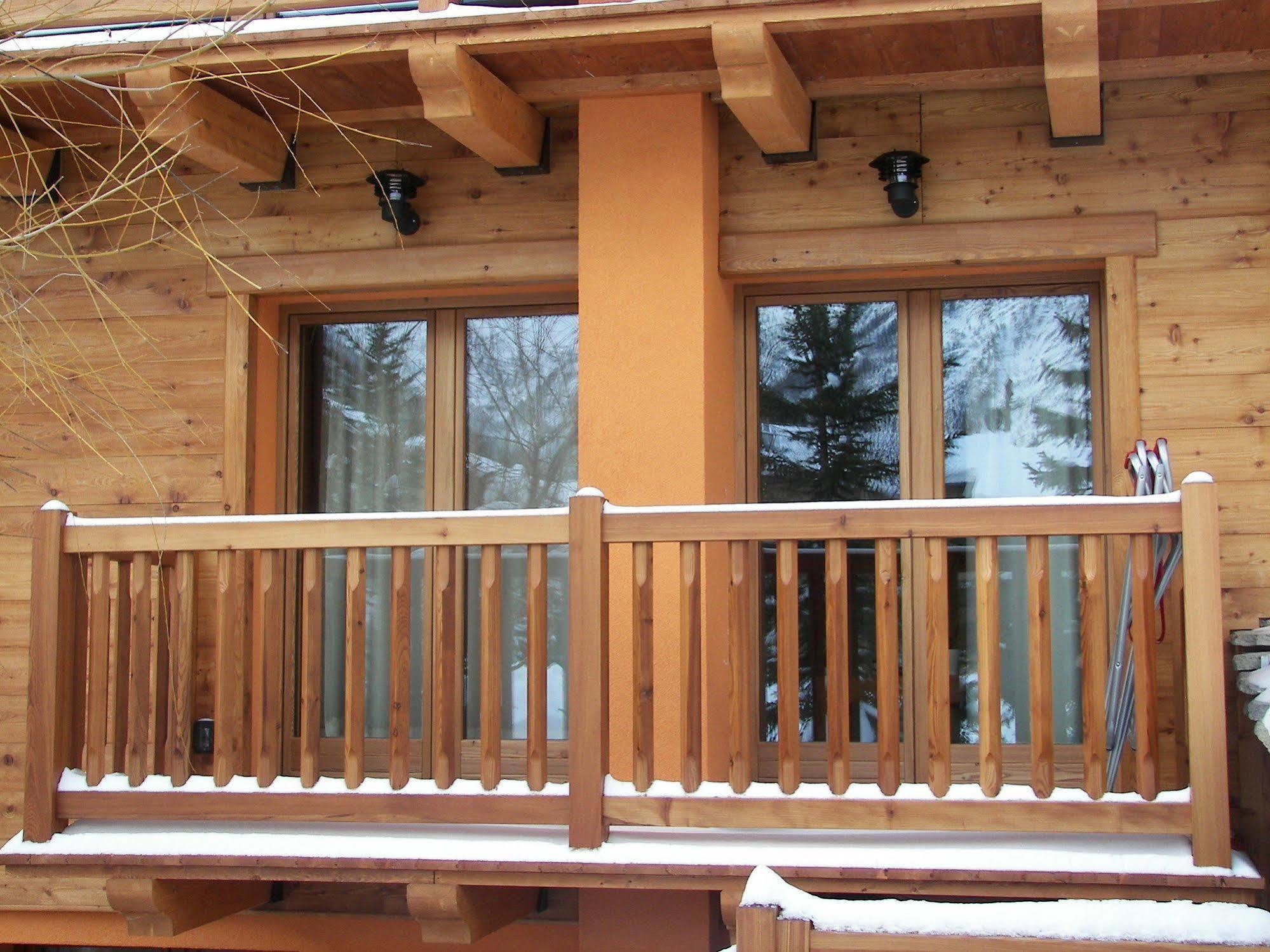 Chalet Alpina Hotel & Apartments La Thuile Exterior foto